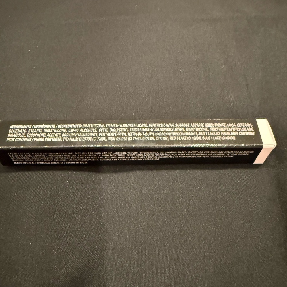 Mary Kay Waterproof Lip Liner Berry New in Box - Picture 3 of 6